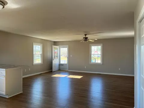 142 E Main St, Coats, NC 27521 photo 21