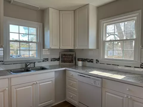 142 E Main St, Coats, NC 27521 photo 18