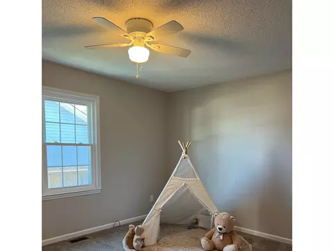142 E Main St, Coats, NC 27521 photo 15