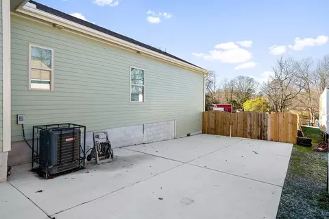 1102 Ellis Rd, Durham, NC 27703 photo 7