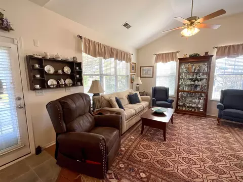8400 Split Stone Ln, Raleigh, NC 27613 photo 4
