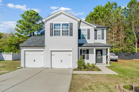 913 Willowleaf Ct, Dunn, NC 28334 photo 2