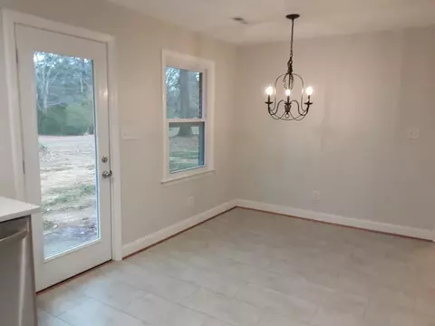 4902 Kinlock Dr, Durham, NC 27712 photo 6