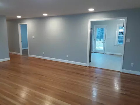 4902 Kinlock Dr, Durham, NC 27712 photo 5
