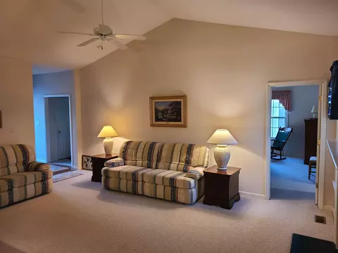 5 Breslin Trl, Durham, NC 27712 photo 2