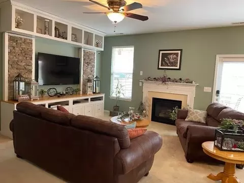 406 Birchrun Dr, Durham, NC 27712 photo 3