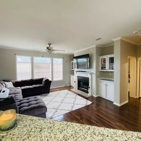 23 S Daisy Dr, Middlesex, NC 27557 photo 2