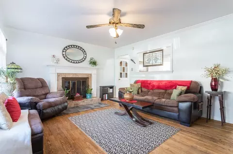 911 Park Ave, Garner, NC 27529 photo 6