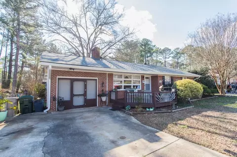 911 Park Ave, Garner, NC 27529 photo 2