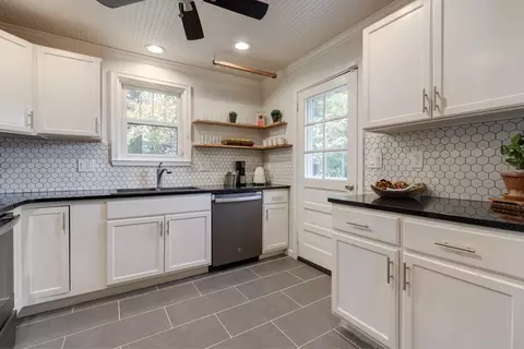 605 E Maynard Ave, Durham, NC 27704 photo 12