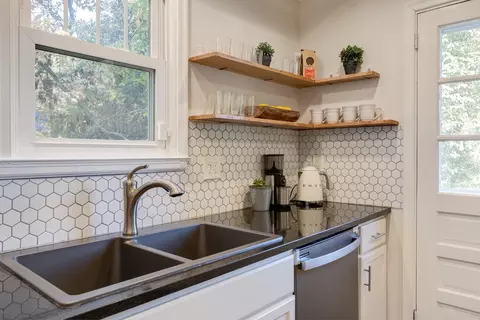 605 E Maynard Ave, Durham, NC 27704 photo 13