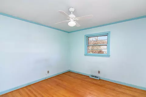 116 Crestview Dr, Durham, NC 27712 photo 16