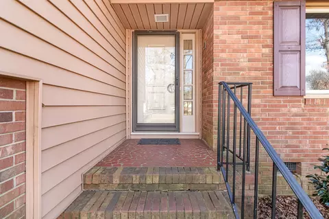 116 Crestview Dr, Durham, NC 27712 photo 4
