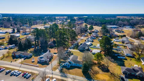 301 W Blanche St, Pine Level, NC 27568 photo 8