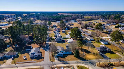 301 W Blanche St, Pine Level, NC 27568 photo 7