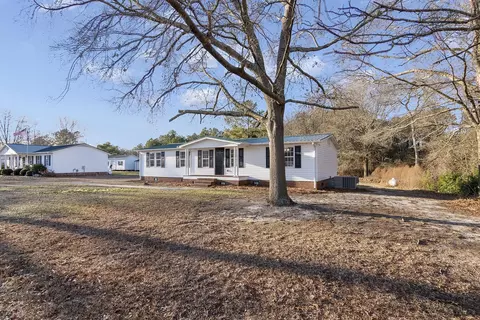 95 Bent Tree Ln, Dunn, NC 28334 photo 3