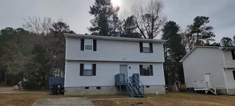 1317 Cherrycrest Dr, Durham, NC 27704 photo 1
