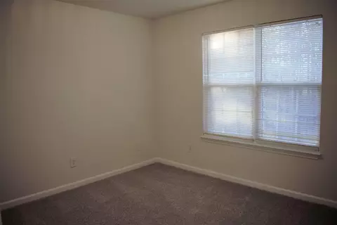 5015 Rainmaker Dr, Durham, NC 27704 photo 8