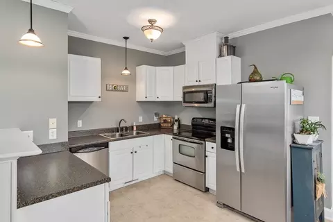 719 Maple Ave, Dunn, NC 28334 photo 8