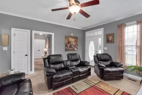 719 Maple Ave, Dunn, NC 28334 photo 6