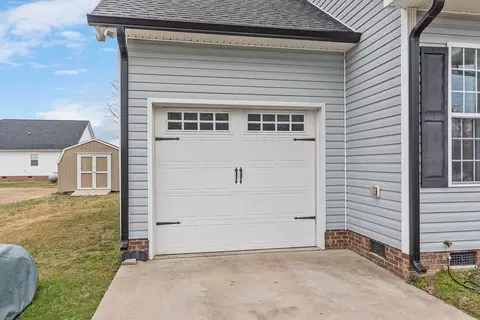 719 Maple Ave, Dunn, NC 28334 photo 3