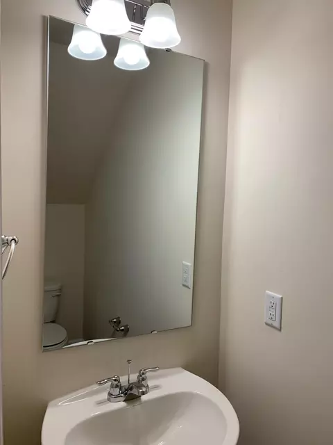 1126 Gemfor St, Durham, NC 27703 photo 8