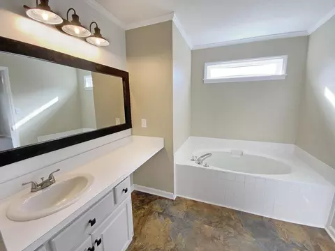 707 Van Dr, Durham, NC 27703 photo 12