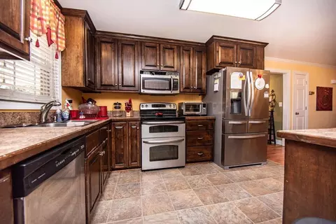 305 Briarcliff Dr, Dunn, NC 28334 photo 8