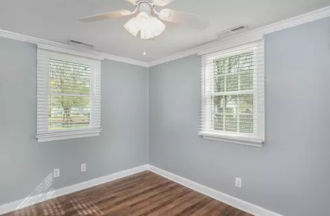 105 E Goldsboro St, Micro, NC 27555 photo 11