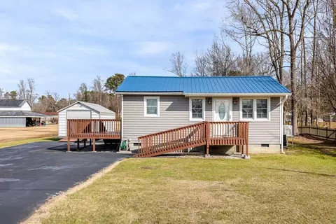 105 E Goldsboro St, Micro, NC 27555 photo 1
