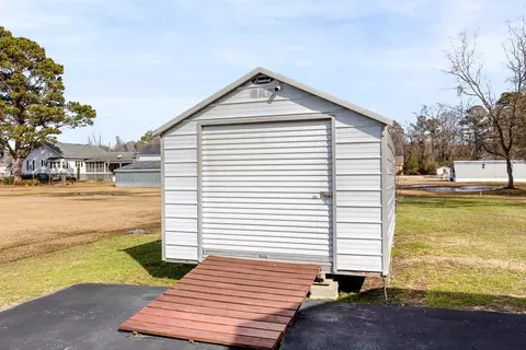 105 E Goldsboro St, Micro, NC 27555 photo 16