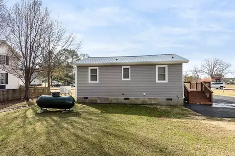 105 E Goldsboro St, Micro, NC 27555 photo 13