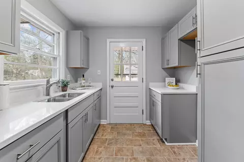 913 Devonport Dr, Raleigh, NC 27610 photo 14