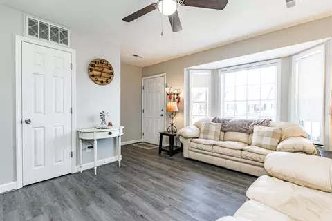 414 E Rose St, Smithfield, NC 27577 photo 4