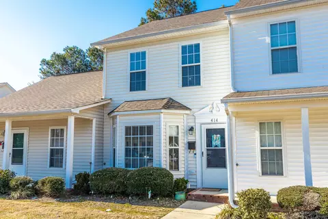 414 E Rose St, Smithfield, NC 27577 photo 2
