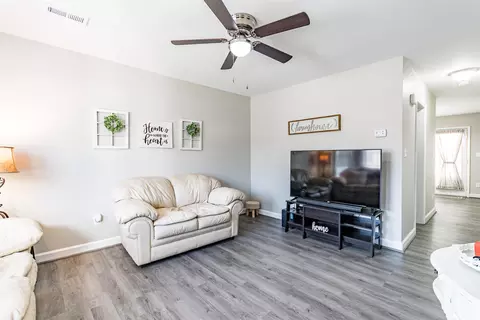 414 E Rose St, Smithfield, NC 27577 photo 6