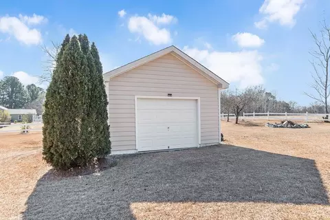 2002 Little Pond Pl, Willow Spring, NC 27592 photo 11