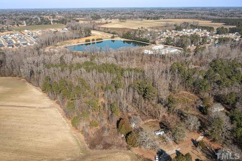 199 Eason Ln, Angier, NC 27501 photo 3