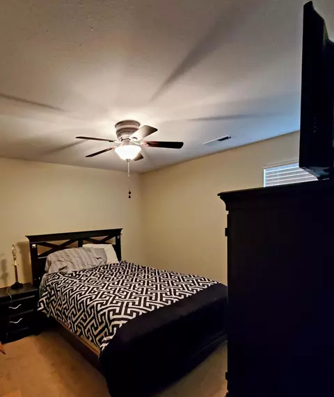 1009 Statler Dr, Durham, NC 27703 photo 11