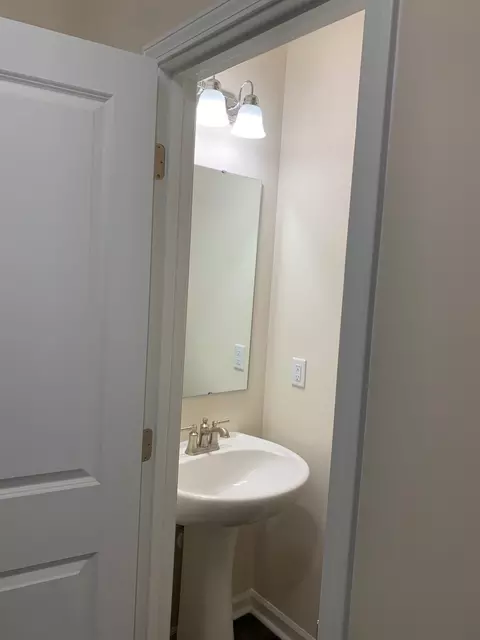 1112 Gemfor St, Durham, NC 27703 photo 11