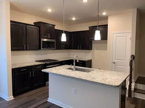 1112 Gemfor St, Durham, NC 27703 photo 3