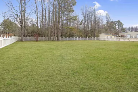 899 Core Rd, Dunn, NC 28334 photo 18
