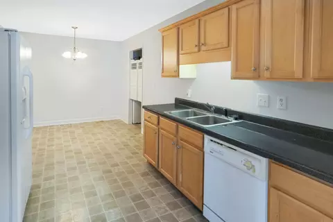 899 Core Rd, Dunn, NC 28334 photo 5
