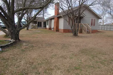 1096 Core Rd, Dunn, NC 28334 photo 2