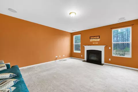 8 Crestmont Ct, Durham, NC 27703 photo 18