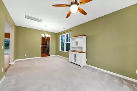 8 Crestmont Ct, Durham, NC 27703 photo 6