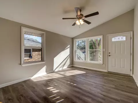 614 Troy St, Durham, NC 27703 photo 5