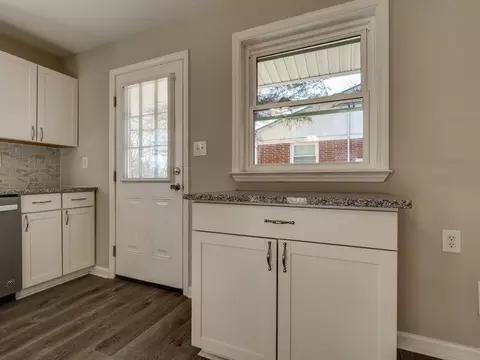 614 Troy St, Durham, NC 27703 photo 11