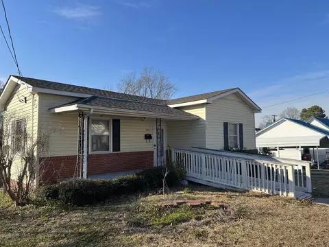 108 N 12th St, Erwin, NC 28339 photo 1