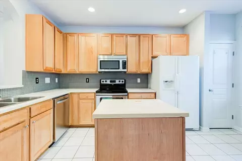 7832 Silverthread Ln, Raleigh, NC 27617 photo 6